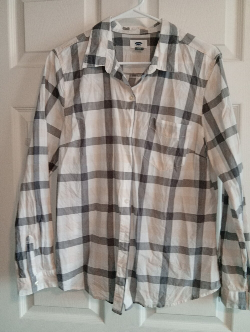 Women's White and Gray Plaid Button-Up Shirt
